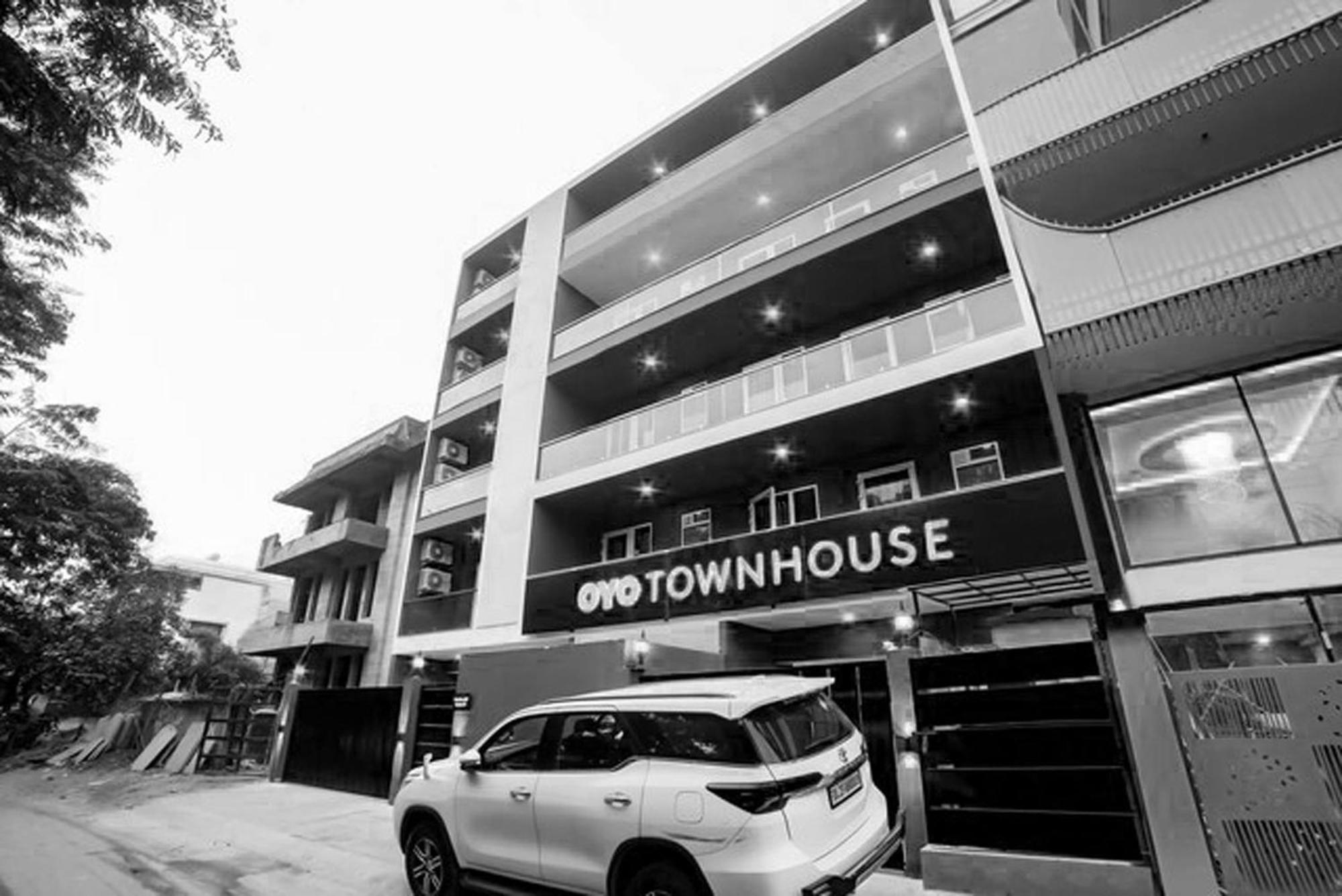 Готель Super Townhouse Near Appu Ghar Ґурґаон Екстер'єр фото