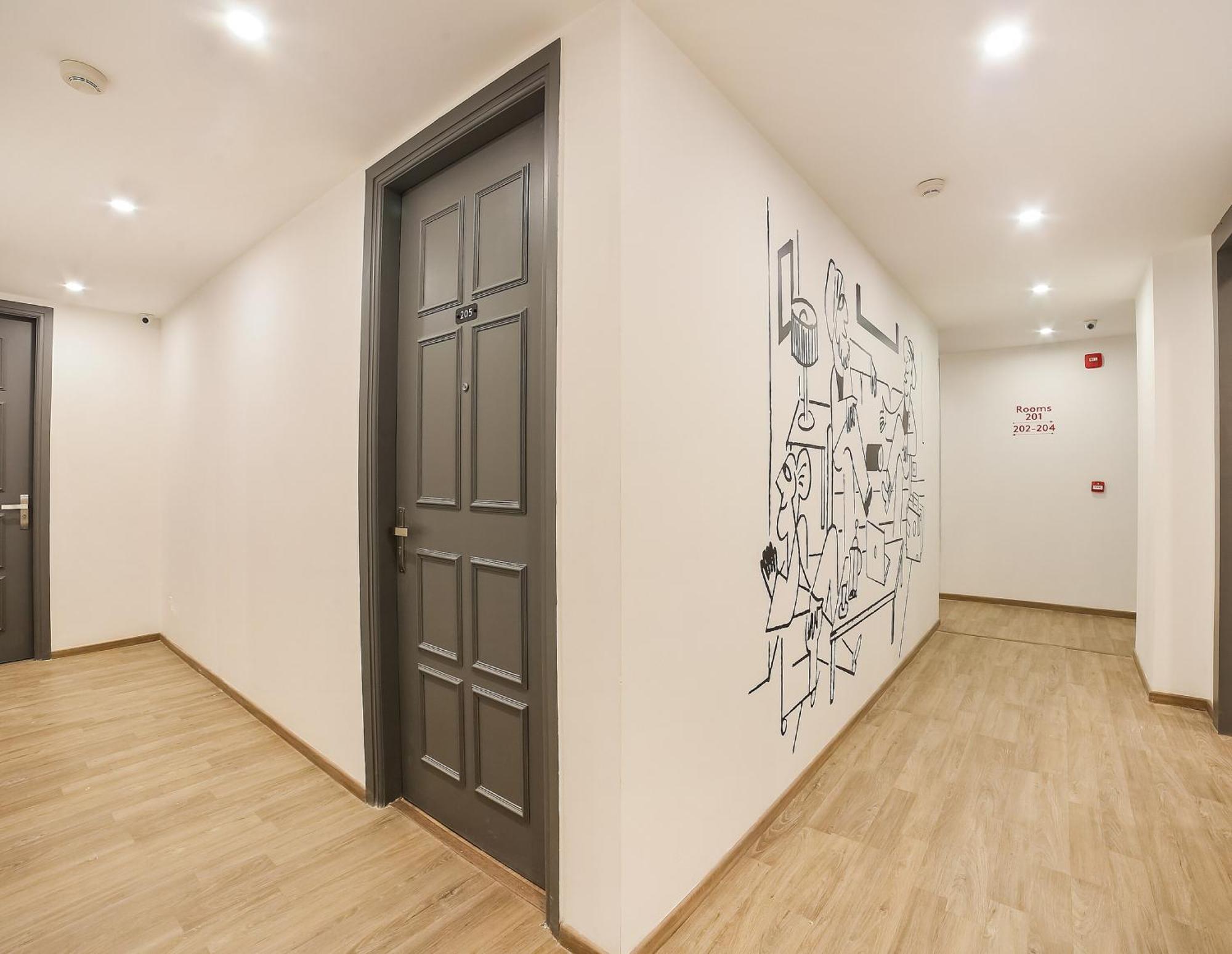 Готель Super Townhouse Near Appu Ghar Ґурґаон Екстер'єр фото