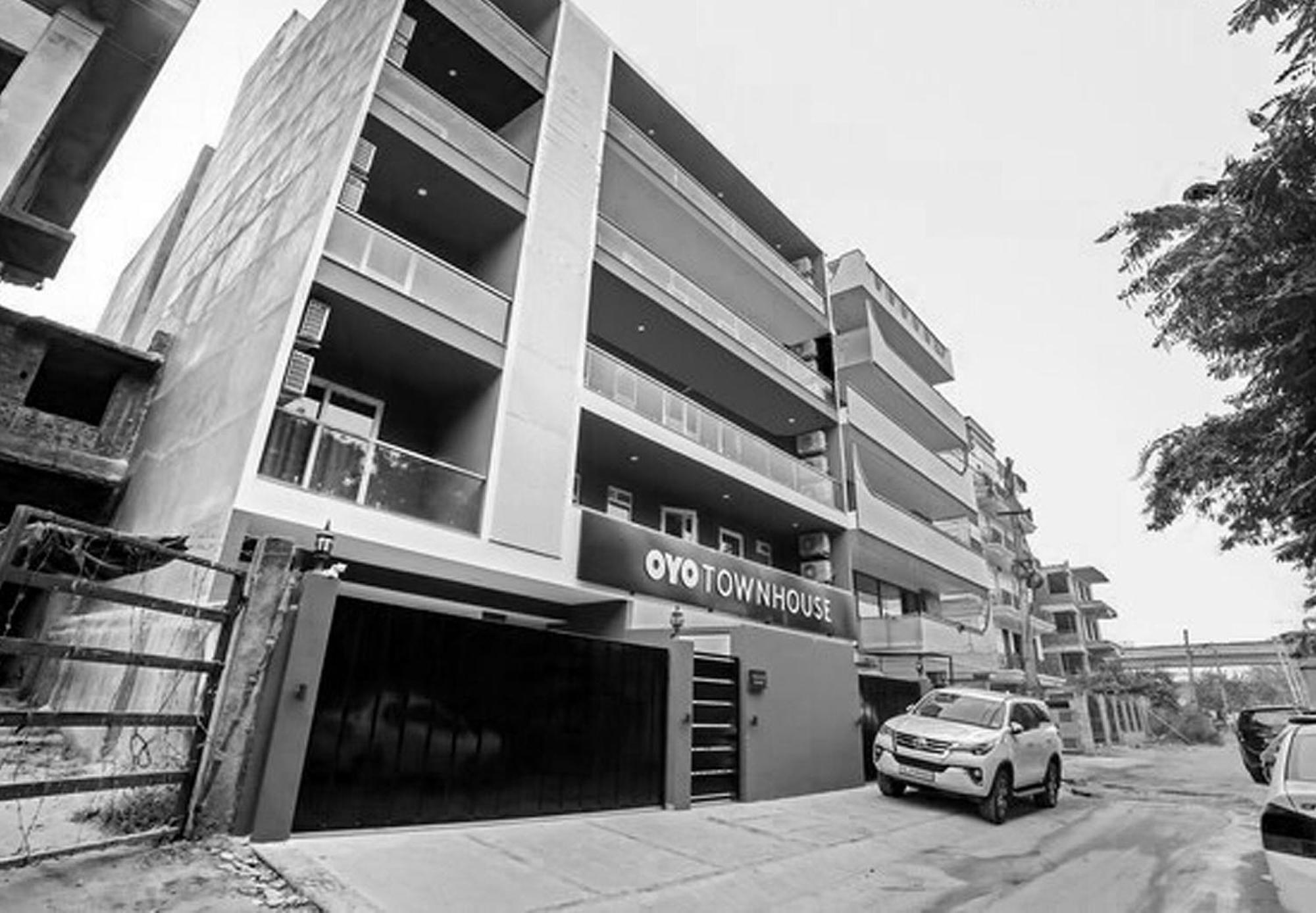 Готель Super Townhouse Near Appu Ghar Ґурґаон Екстер'єр фото