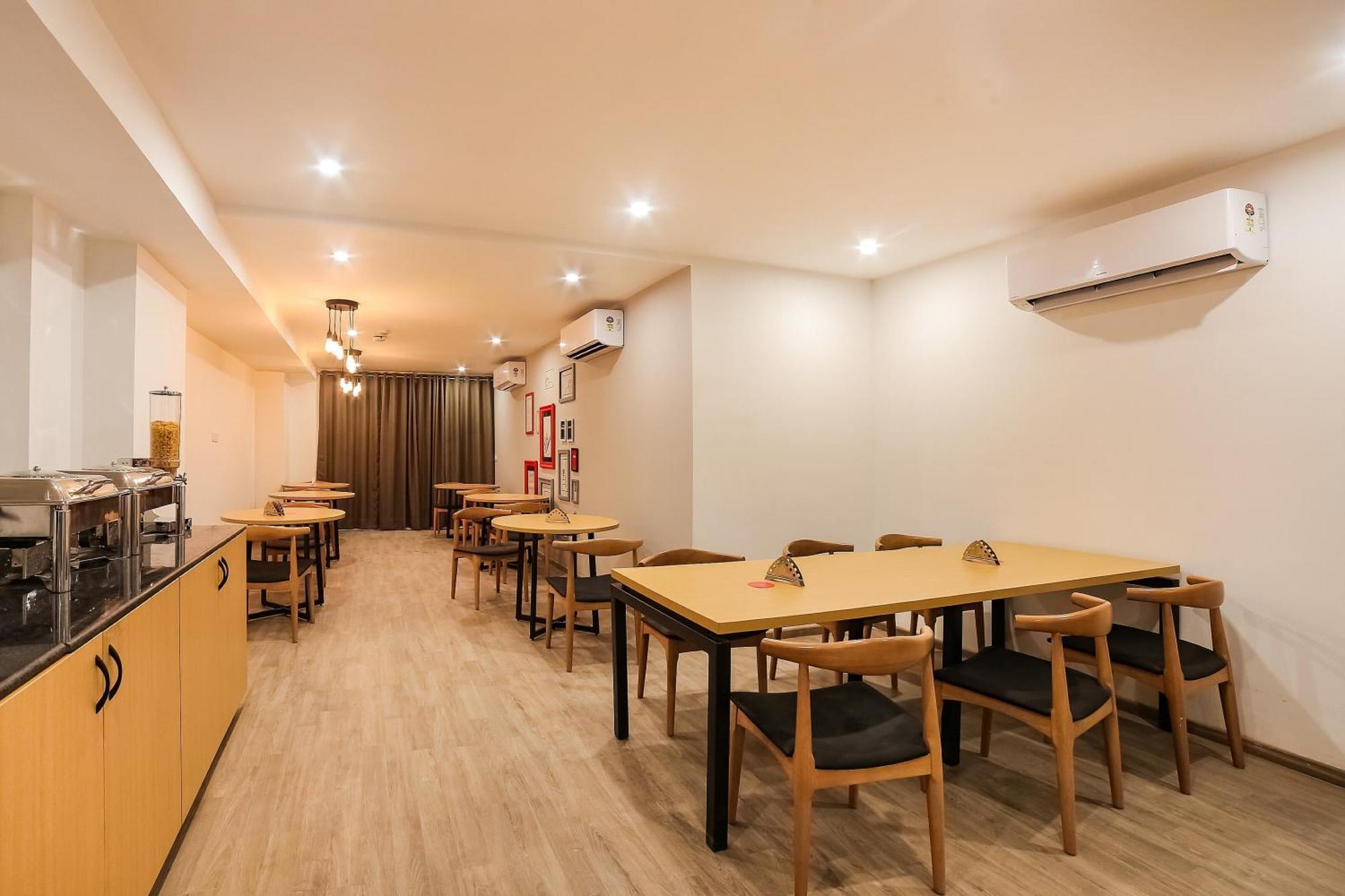 Готель Super Townhouse Near Appu Ghar Ґурґаон Екстер'єр фото
